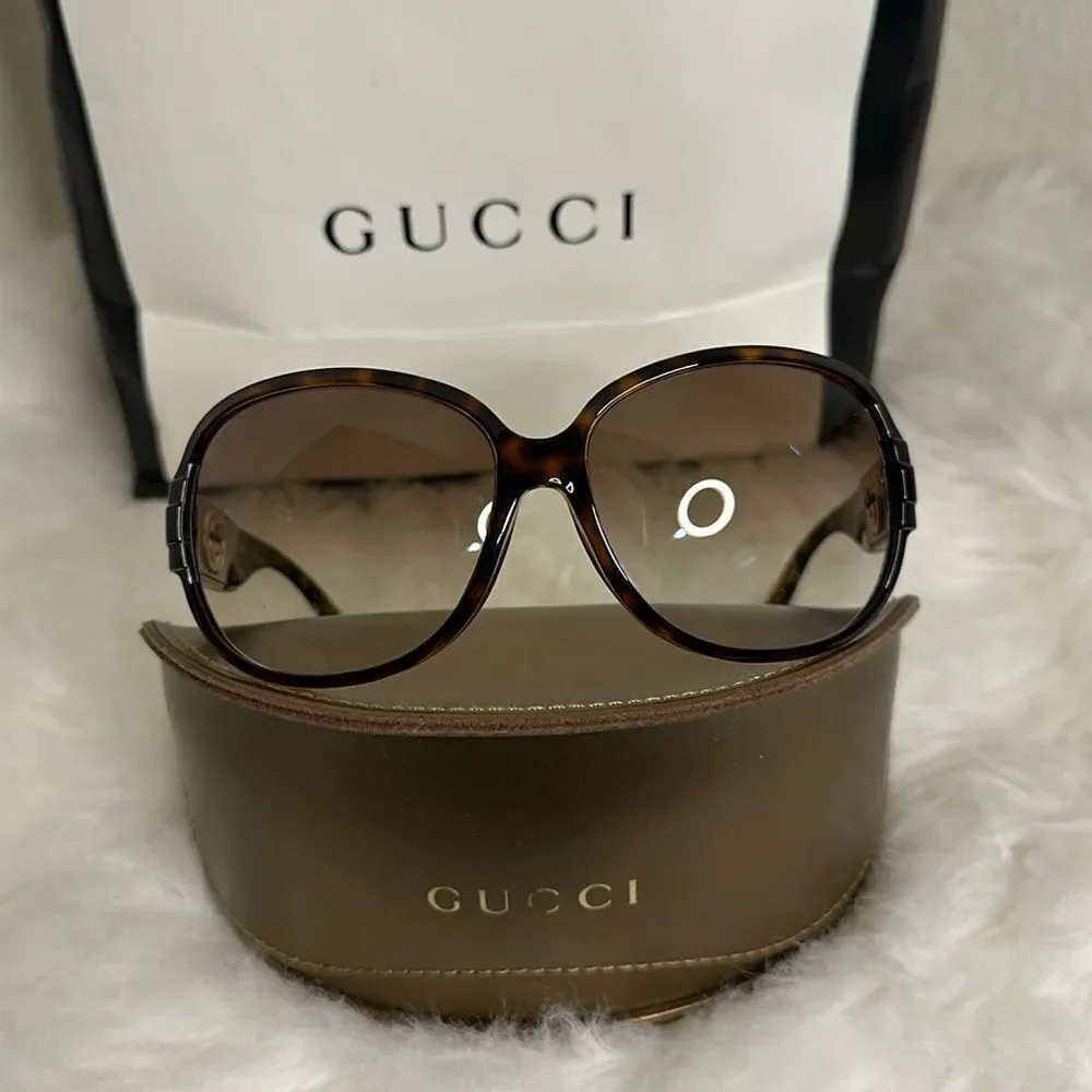 💯Authentic Gucci Sunglasses with Box🍀